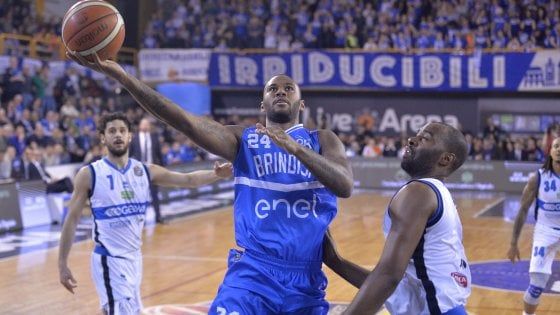 Basket, sul parquet di Brescia colpo di Brindisi in chiave playoff 