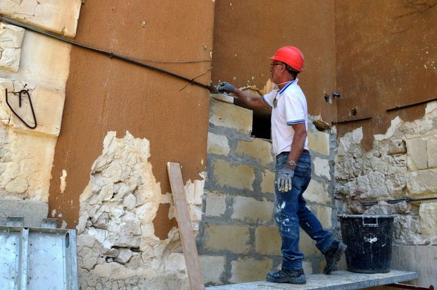 Lavori in corso per salvare l'archivio dell'abbandono