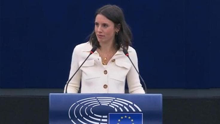 L'eurodeputata Montero ai politici: "Vi indignate per un cassonetto bruciato, siete voi il problema"