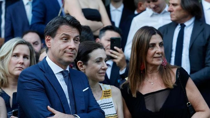 La corsa “all'acchiappa 2xmille”. L’esordio del M5s, mentre il Pd vuole raddoppiare la posta