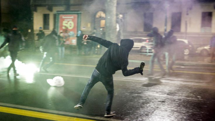 Appendino scarica i centri sociali: “Hanno compiuto gesti criminali”