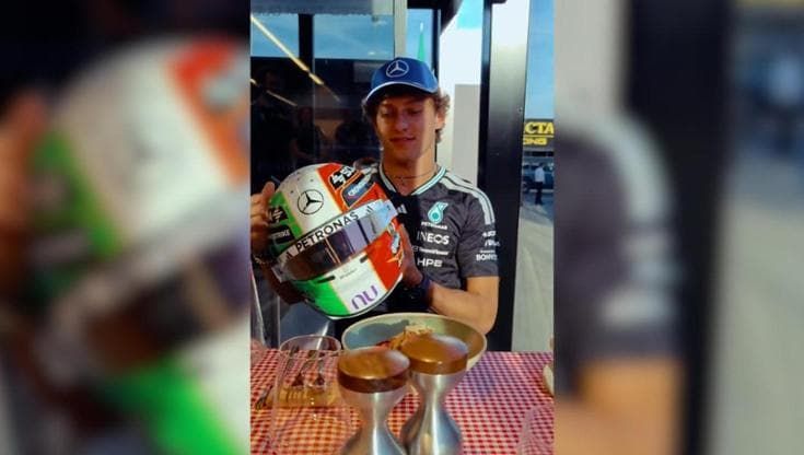 Pizza e spaghetti: Kimi Antonelli svela il casco speciale per Monza ispirato a Valentino Rossi
