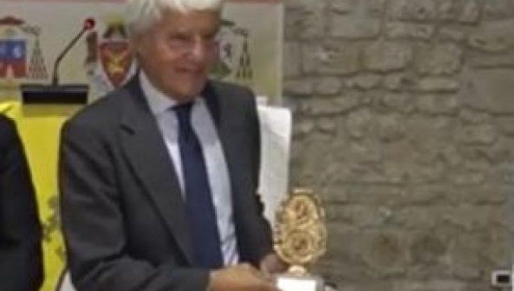 Violenze su una paziente, lo psichiatra Cogliati Dezza sospeso dall'Ordine dei medici dopo la condanna