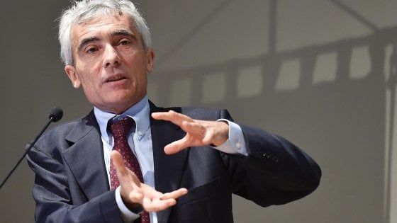 Boeri: "Serve un salario minimo legale per tutti"