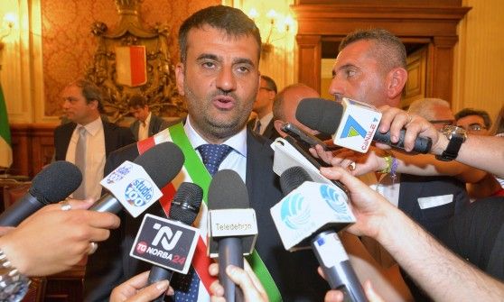 Giunta, pressing su Decaro: "Luned&igrave; nomino gli assessori"