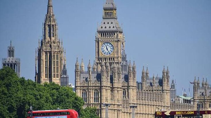 La rivincita degli accenti, i parlamentari inglesi contro il posh. “Basta discriminazioni”