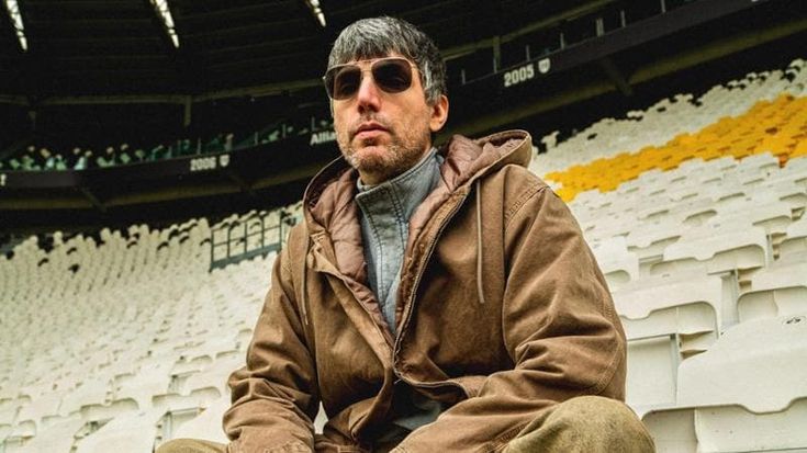 Bugo: “Il mio nuovo album per superare lo choc di quel Sanremo e la lite con Morgan”