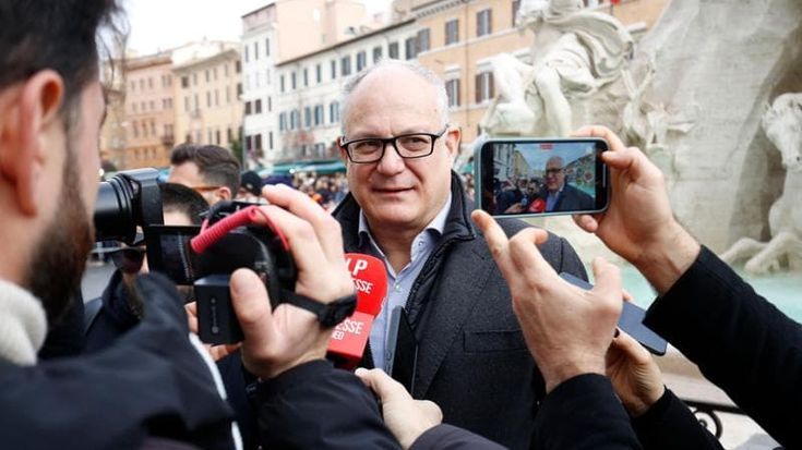 Gualtieri in missione a Cannes: “Invito a investire sulla Capitale, ma con piani di rigenerazione”