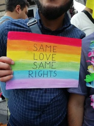 Catania, festa di colori per l'Onda Pride