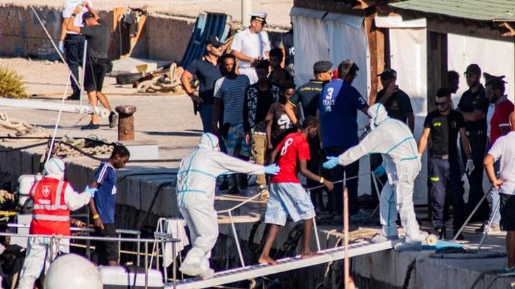 Lampedusa, altre cinque vittime sulla rotta del Mediterraneo centrale. Uno è un minore
