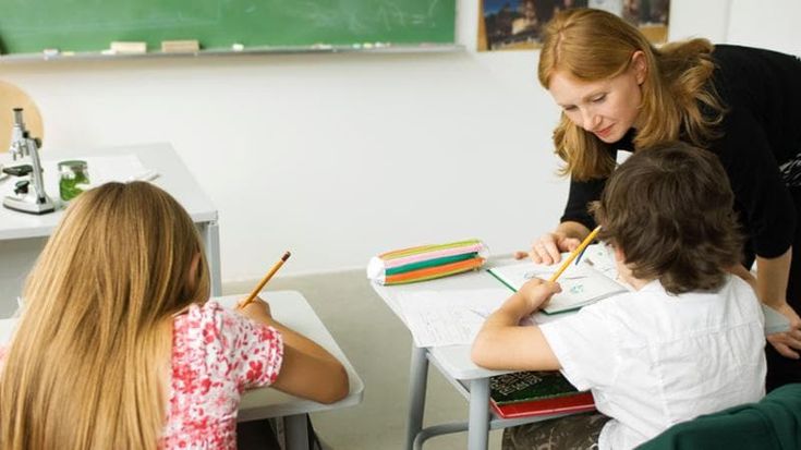 Emergenza sostegno, metà dei docenti sono precari