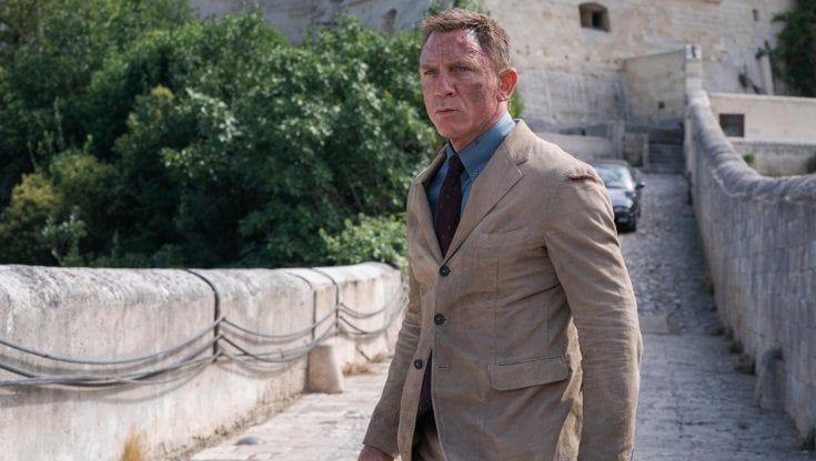 Gravina in Puglia contro James Bond: "Nei titoli di coda di 'No time to die' la città non è citata. Accordi non rispettati"