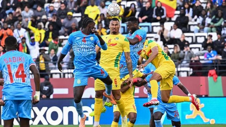 Biglietti gratis ai passanti: così la Coppa d’Africa riempie gli stadi semideserti