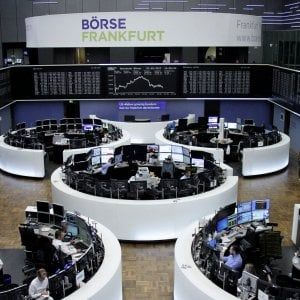 Euro debole dopo le elezioni tedesche, la Corea del Nord fa ancora paura