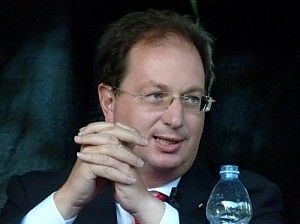 Ugo Patroni Griffi<br />"Non accetto compensi<br />voglio sentirmi libero"