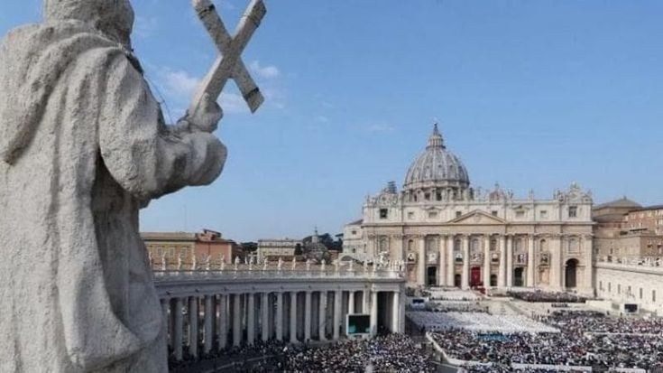 Donne diacono, nuova frenata: la commissione vaticana divisa, rinvia la decisione al Papa