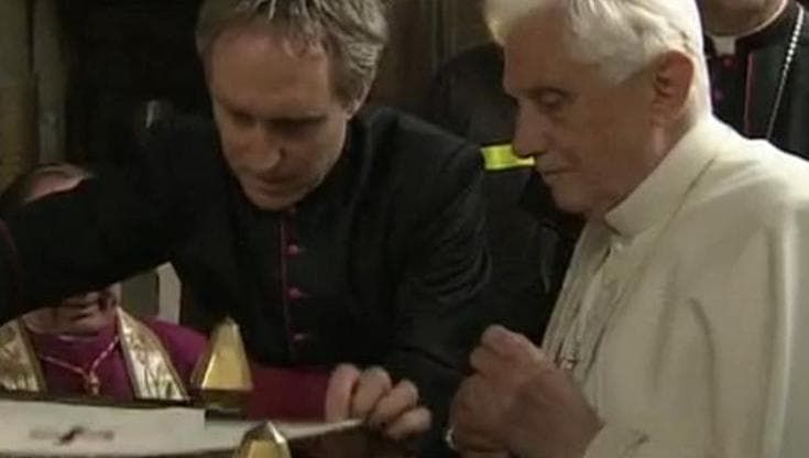 Quando lasciò il pallio sulle spoglie di Celestino V