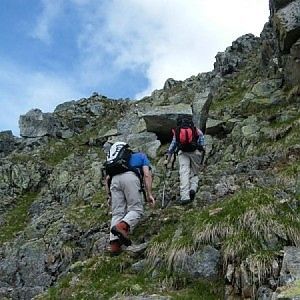 Esce per l'escursione, muore in un dirupo in Valsesia