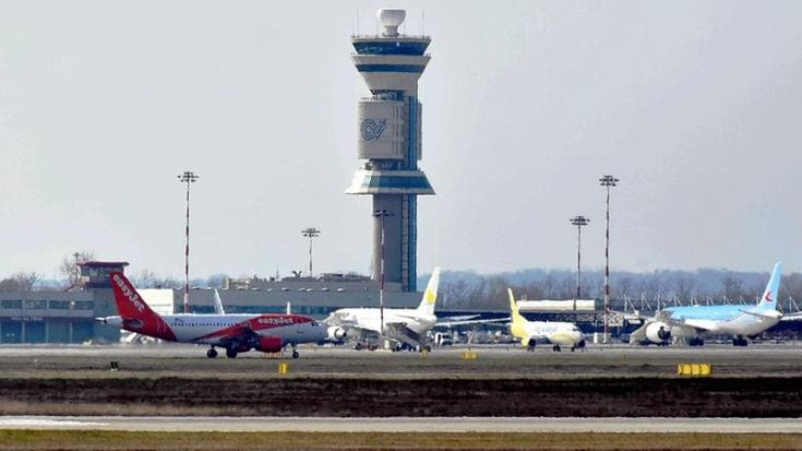 Il caro-carburanti pesa sui biglietti dei voli per Pasqua. Aumenti del 13%: le tratte più colpite