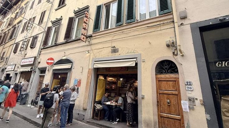 Anche l’Opera pia fa affitti brevi per finanziare l’aiuto ai poveri