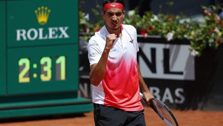 Tennis, Internazionali: immenso Sonego, è in semifinale contro Djokovic