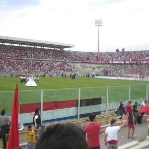 Taranto calcio, i tifosi si tassano per regalare i biglietti a famiglie e bambini in difficoltà