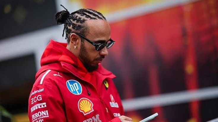 Adami non è più l’ingegnere di pista di Hamilton. E i piloti ascoltano il motore della nuova SF-26