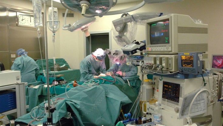 Catania, trapiantati gli organi da un uomo positivo al Covid-19
