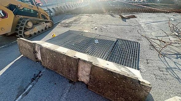 Operaio travolto da un new jersey in porto a Genova, trovati alcuni filmati. Un perito valuterà l’uso dell’escavatore