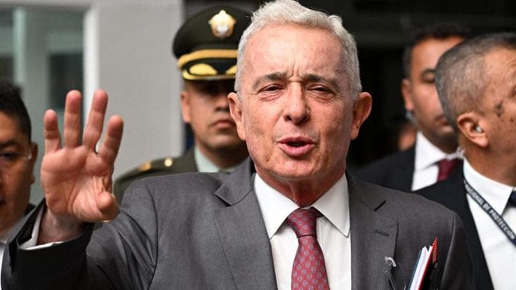 Colombia, liberato l'ex presidente Álvaro Uribe