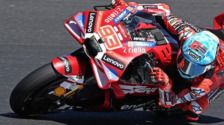 Motogp, i piloti vogliono piano di evacuazione e di rimpatrio per la gara in Qatar: chiedono garanzie scritte