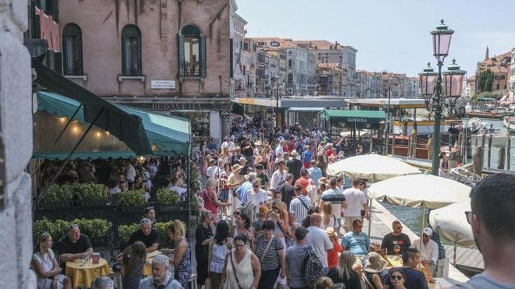 Overtourism: il pericolo di un fenomeno circoscritto nel tempo e nello spazio