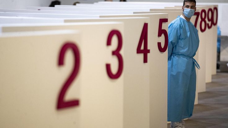 L’alt di Figliuolo alle Regioni: “Niente deroghe il piano si rispetta”