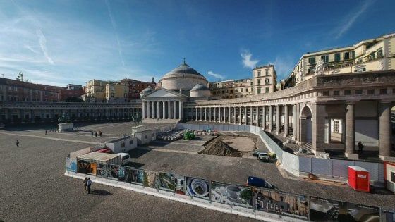Piazza Carolina, i residenti "No alle griglie: qui crollano i palazzi come alla Riviera"