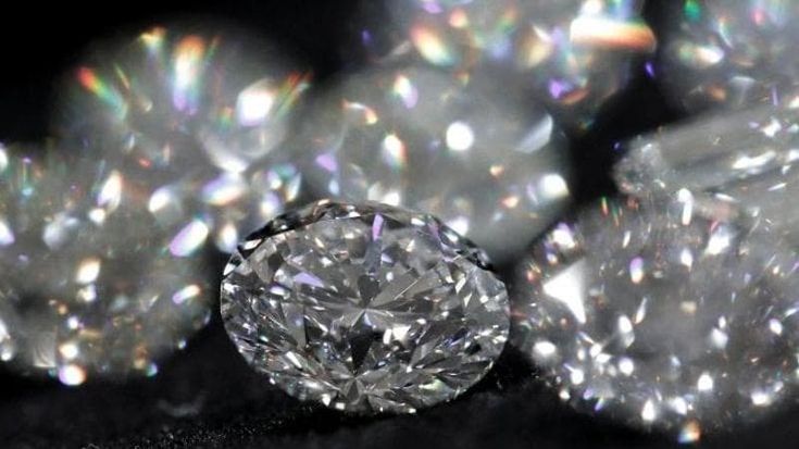 Diamanti, prezzi in caduta libera. Colpa delle pietre “da laboratorio”