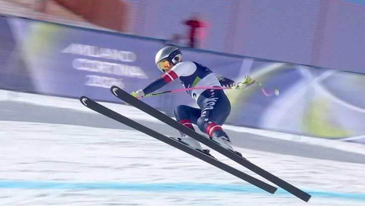 Vonn: “Mi aspettano tanti interventi, ma niente rimpianti”. Il padre: “Carriera finita”