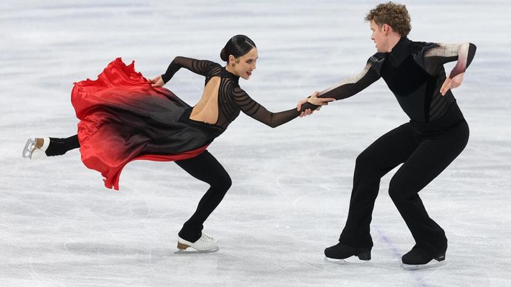 Madison Chock, la pattinatrice olimpica che realizza da sola i suoi costumi di scena