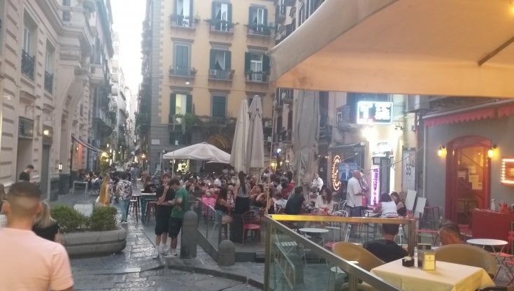Movida e divieti, gestori dei locali in rivolta: "Rischiamo di chiudere, non resta che disobbedire"