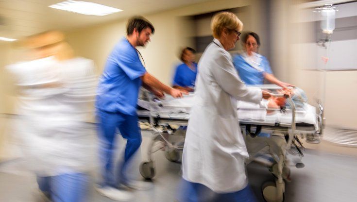 L'appello dei medici internisti: "Il Ssn va rivisto, siamo vicini al collasso" 