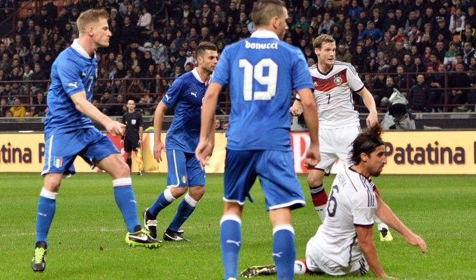 Italia-Germania 1-1: tre pali salvano gli azzurri