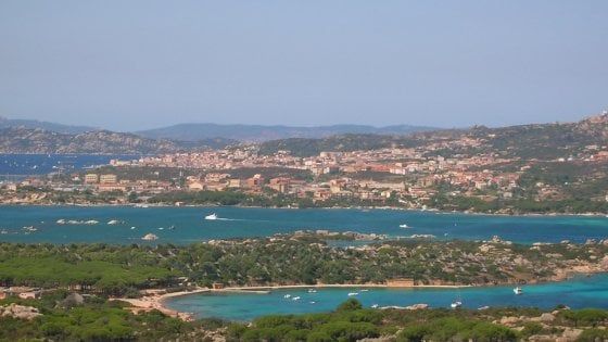 Sardegna, in Costa Smeralda il sindaco spegne la musica. E al Billionaire ci sono sei positivi