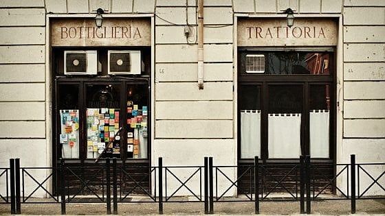 Trattorie di periferia o ristoranti in centro, i luoghi del cuore degli scrittori