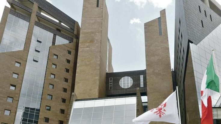 Pena ridotta per lo studente che era a capo di una setta