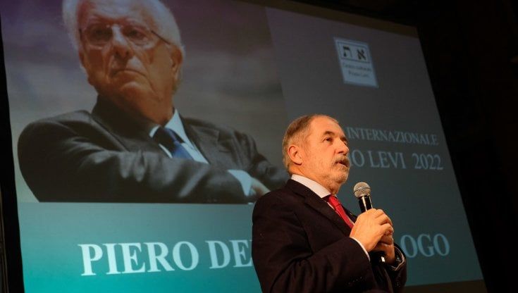 Genova, il Premio Levi a Piero Dello Strologo: “Ha cancellato l’oblio”