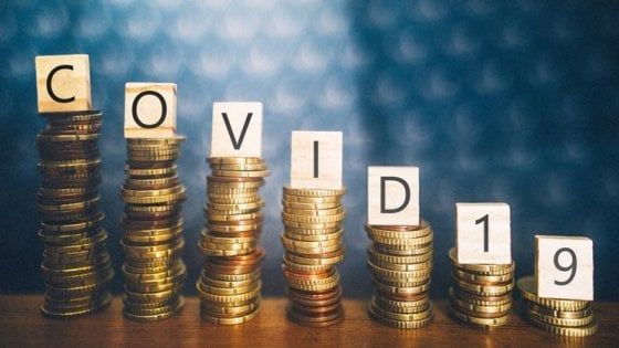 Italiani stretti fra il desiderio di ripartire e la paura dei contagi