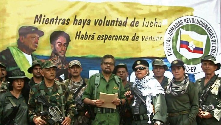 Colombia, tra riunioni segrete, tensioni e messaggi criptati: così si arrivò alla pace tra il governo e le Farc