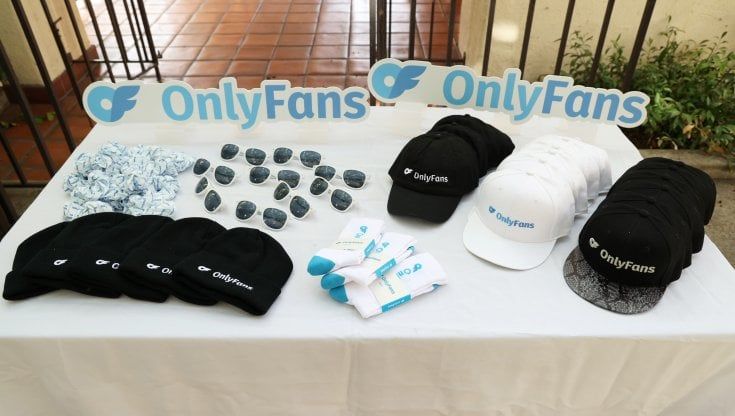 Esibizionisti o sex workers: chi guadagna su OnlyFans
