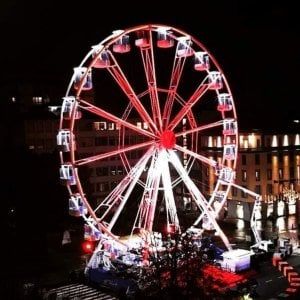 La ruota panoramica alta 32 metri e la casa degli orsacchiotti: Bergamo si prepara al Natale