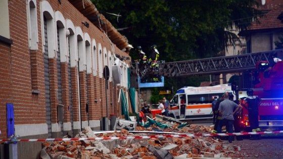 Il crollo di Albizzate, cornicione pericolante già da qualche giorno ma nessuno ha transennato l'area
