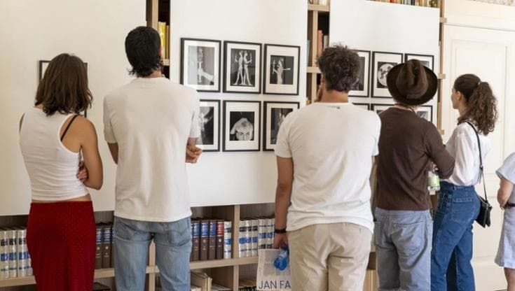 Archivio Jan Fabre a Lecce, 400 firme contro l’acquisizione: “No a una figura controversa”